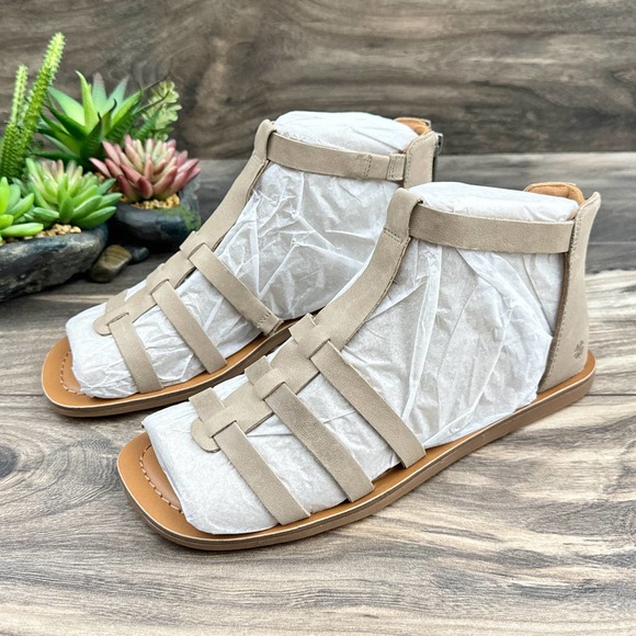 NIB Lucky Brand Benecia 8M Leather Flat Gladiator Sandals Dune - Picture 3 of 11